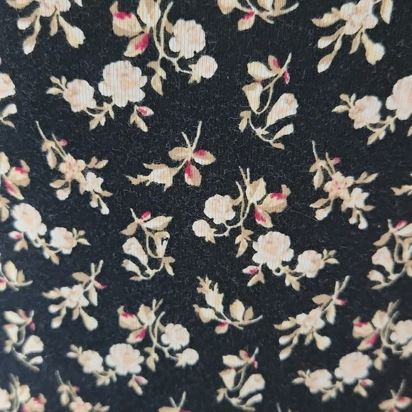 Lauren Ralph Lauren Floral 3/4 Sleeve Top - Picture 9 of 14